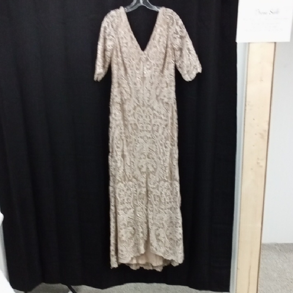NWOT Mother Of Dress Size 10